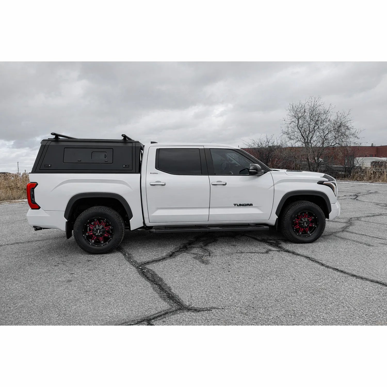 Toyota Tundra -5.5 foot -3rd gen -Alumnium canopy