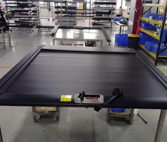 Tonneau hard cover (Tacoma 6foot)