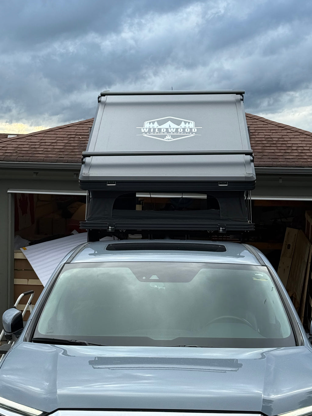 Trapper XL-Alumnium Hardshell Roof Top Tent